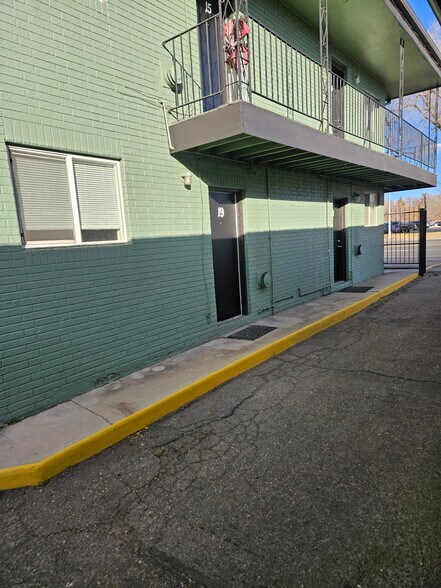 1013 Main St, Longmont, CO à vendre - Photo du bâtiment - Image 3 de 17