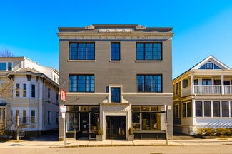Plus de détails pour 146-148 Huron Ave, Cambridge, MA - Commerce de détail à vendre