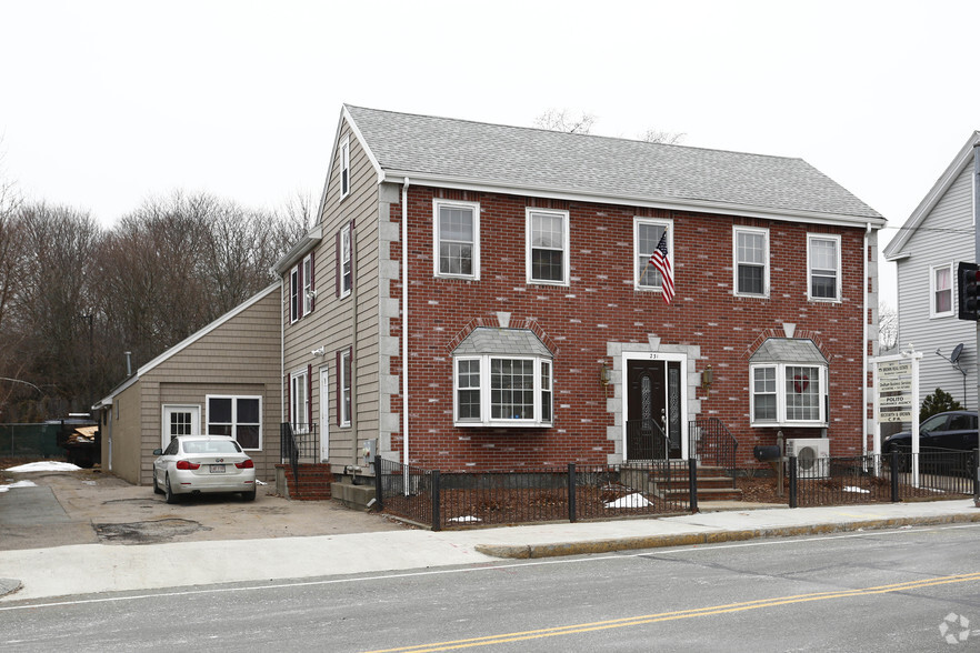 231 Bussey St, Dedham, MA à vendre - Photo du bâtiment - Image 1 de 1