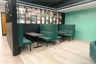 4 Thomas More Sq, London for lease Interior Photo- Image 1 of 3