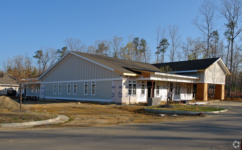 2369-2373 Colony Crossing Pl, Midlothian, VA à louer - Photo du bâtiment - Image 2 de 4