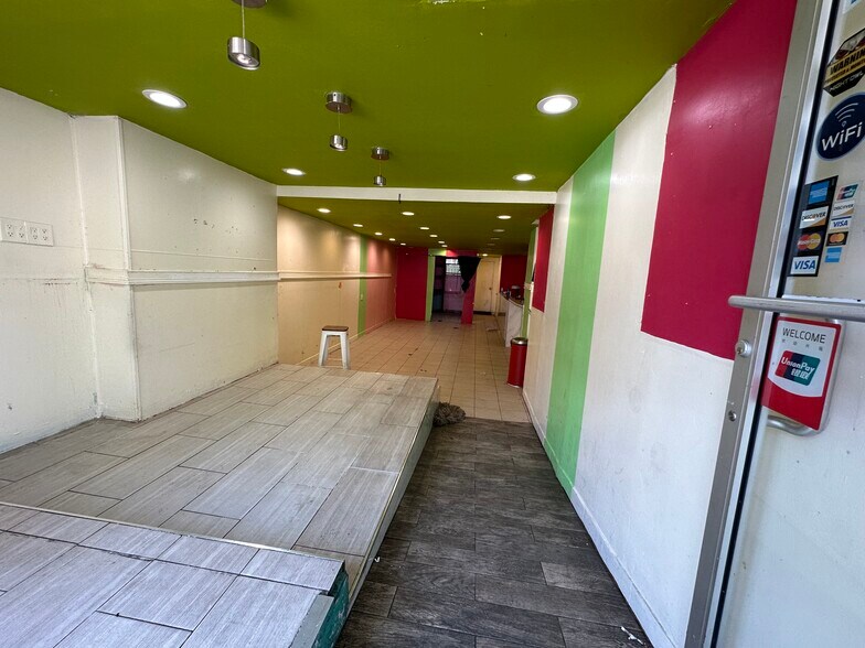 218 E 116th St, New York, NY à louer - Photo intérieure - Image 2 de 3