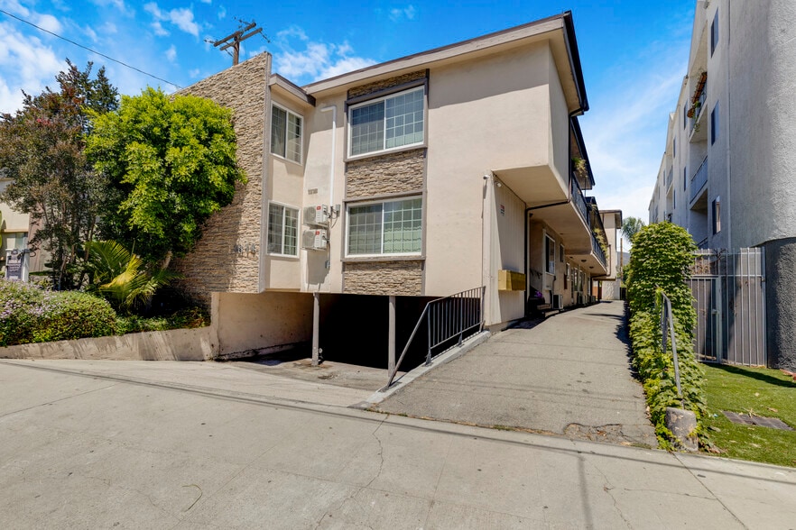 1814 Grismer Ave, Burbank, CA à vendre - Photo du bâtiment - Image 2 de 17