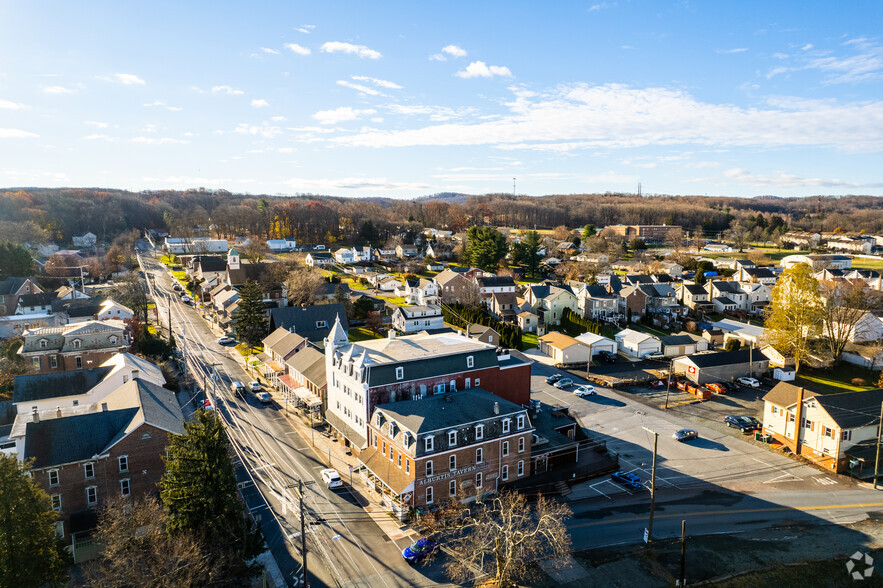 102-106 S Main St, Alburtis, PA à vendre - Aérien - Image 3 de 19