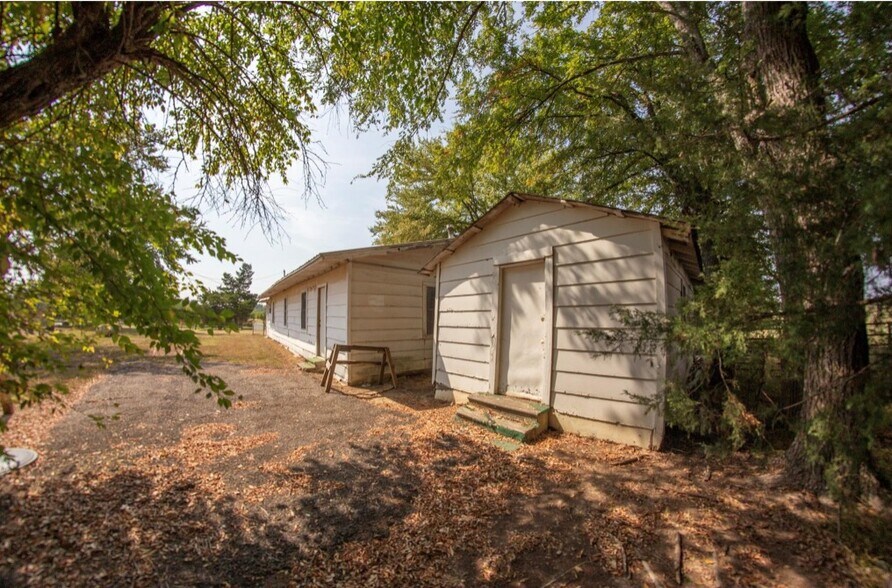 6200 County Rd 42200 Road, Paris, TX à vendre - Photo du bâtiment - Image 2 de 16