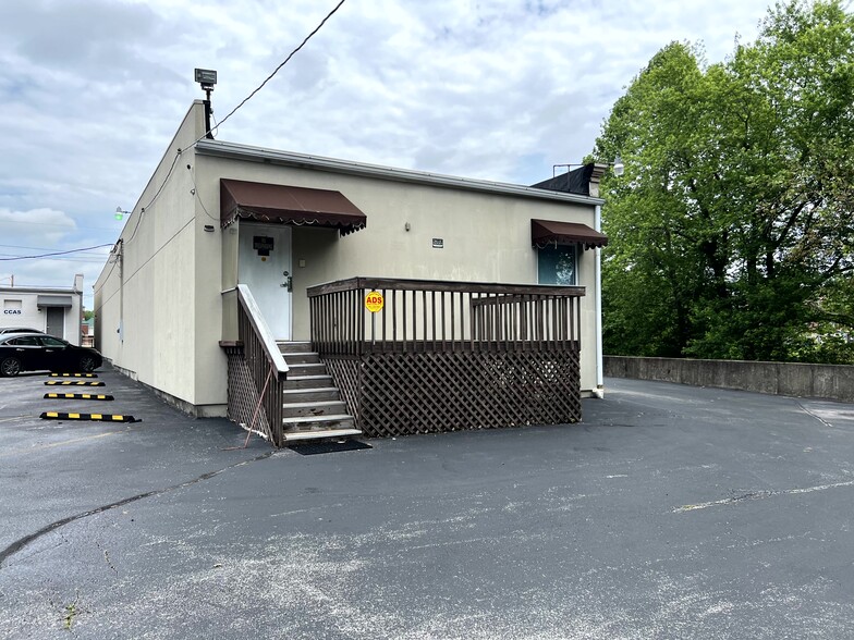 311 W 9th St, Hopkinsville, KY for lease - Building Photo - Image 2 of 41