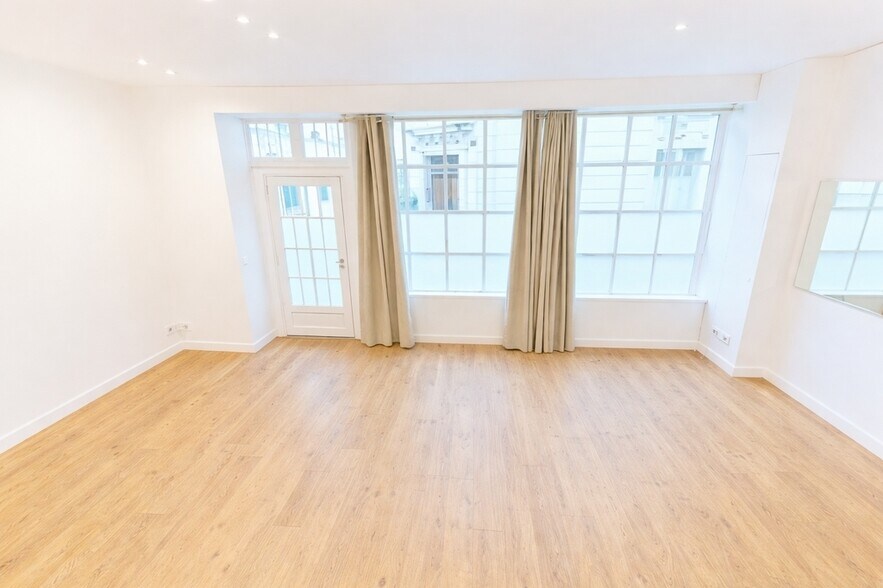 6 Rue De L'Agent Bailly, Paris à vendre - Photo du bâtiment - Image 3 de 14