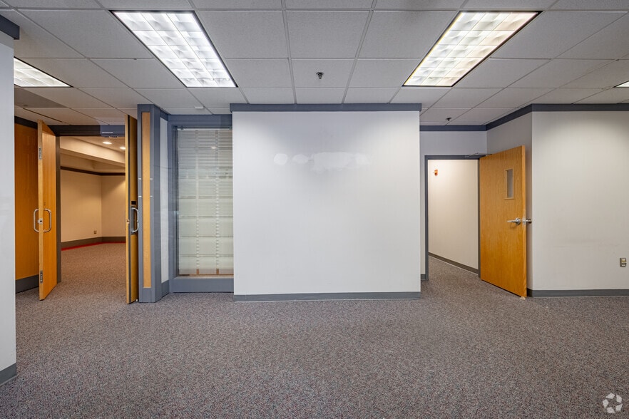 8530 Corridor Rd, Jessup, MD for lease - Interior Photo - Image 2 of 20