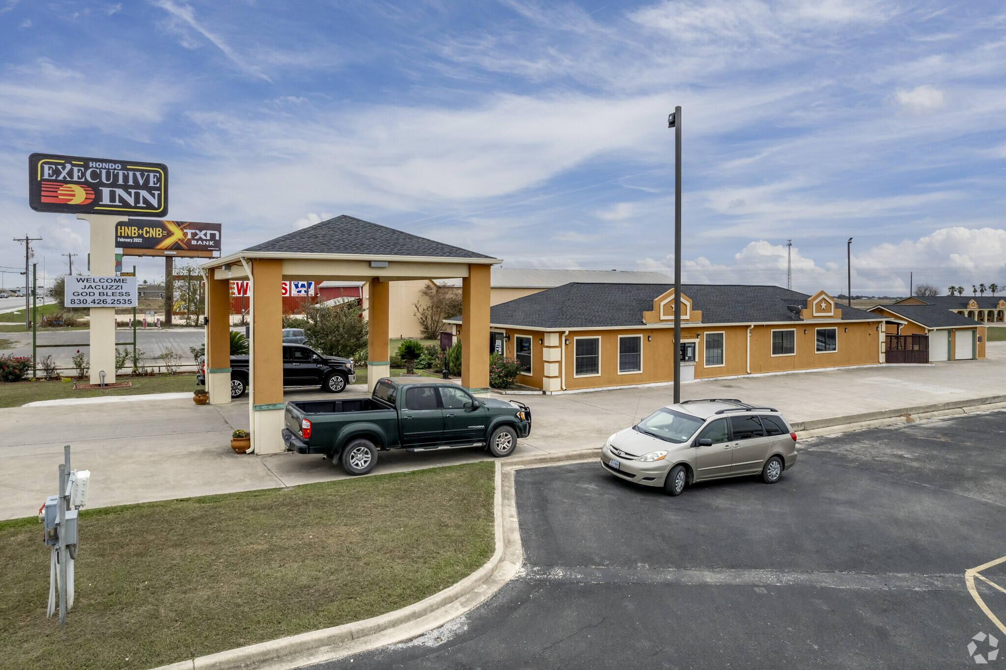 102 19th St, Hondo, TX à vendre Photo principale- Image 1 de 1