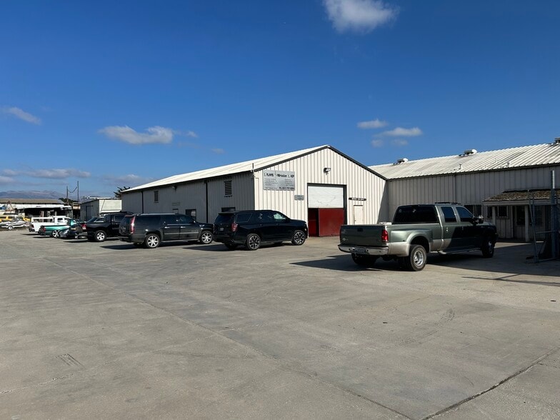 1061 Terven Ave, Salinas, CA à vendre - Photo du bâtiment - Image 2 de 4