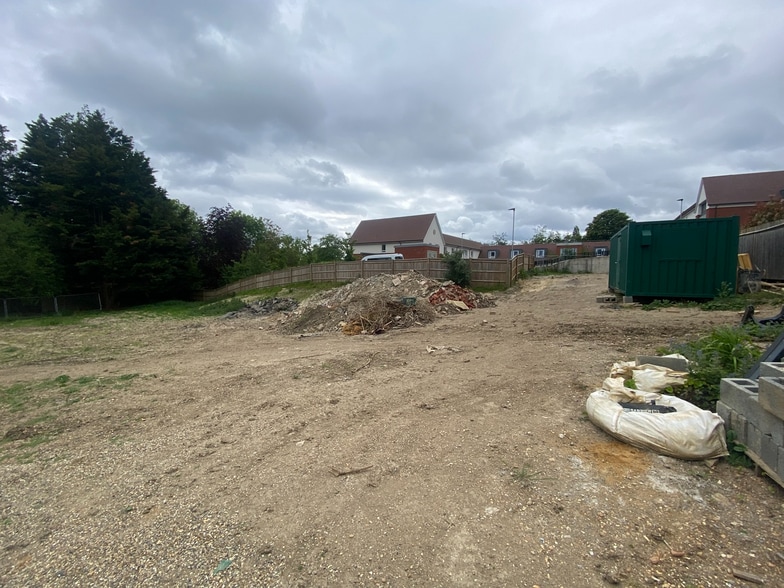 207-219 Henley Rd, Reading for sale - Building Photo - Image 3 of 4