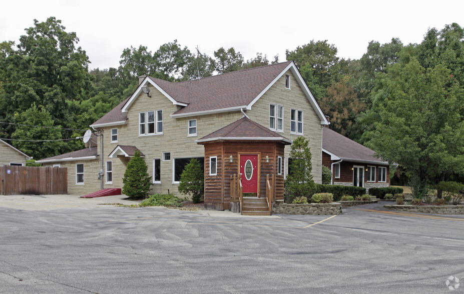 4410 200th Ave, Bristol, WI for sale - Building Photo - Image 1 of 8