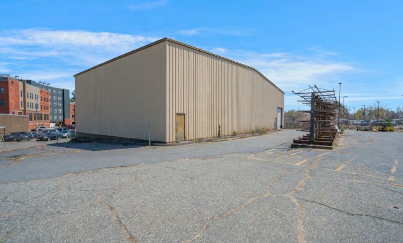 64 Main St, Fitchburg, MA à vendre - Photo du bâtiment - Image 3 de 6