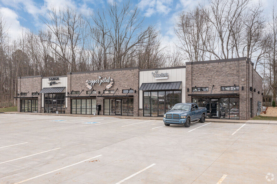 2862 Highway 41A S, Clarksville, TN for sale - Primary Photo - Image 1 of 1