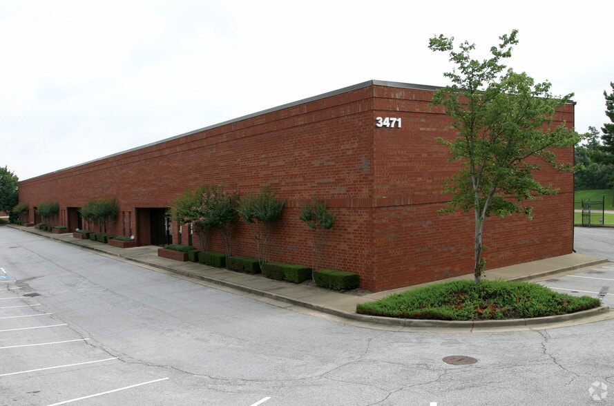 3471 Atlanta Industrial Pky, Atlanta, GA à vendre - Photo du bâtiment - Image 2 de 8