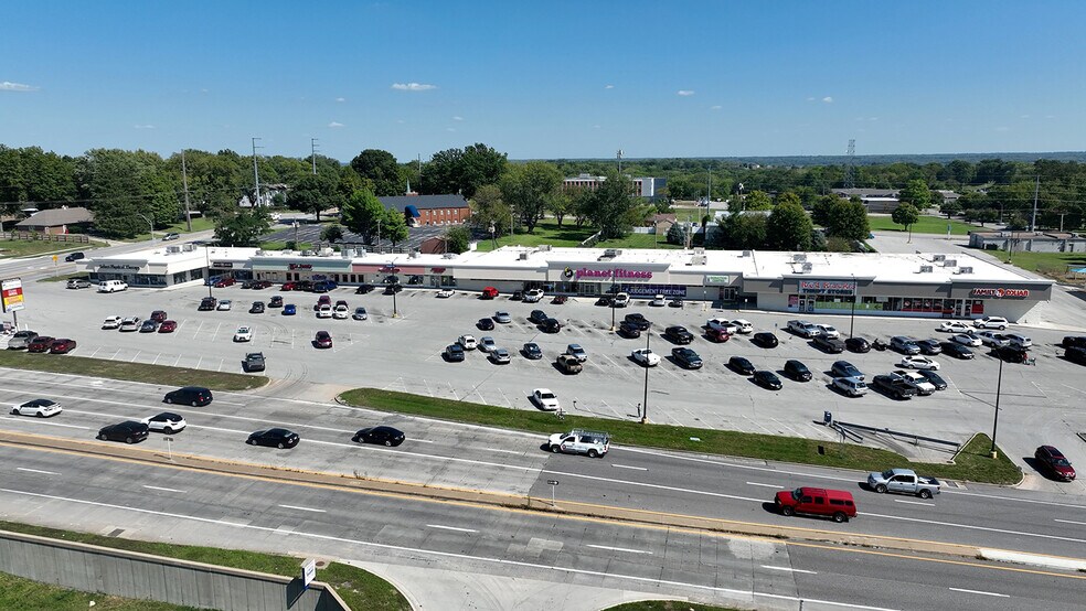 2301-2341 S M-291 Hwy, Independence, MO à louer - Photo du bâtiment - Image 2 de 6