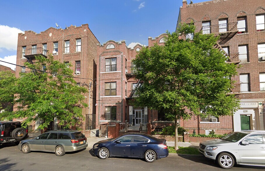 1078 Willmohr St, Brooklyn, NY à vendre - Photo du bâtiment - Image 2 de 11