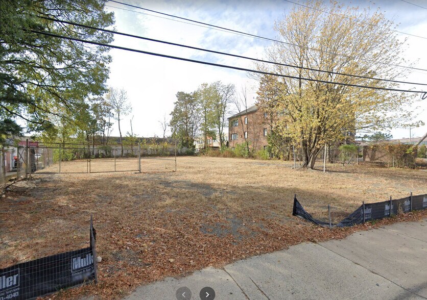 149 Spring St, Herndon, VA à louer - Photo du bâtiment - Image 3 de 4