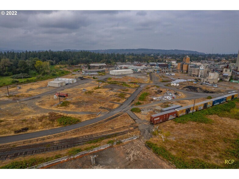 1400 Kaster Rd, Saint Helens, OR à vendre - Photo du bâtiment - Image 2 de 5