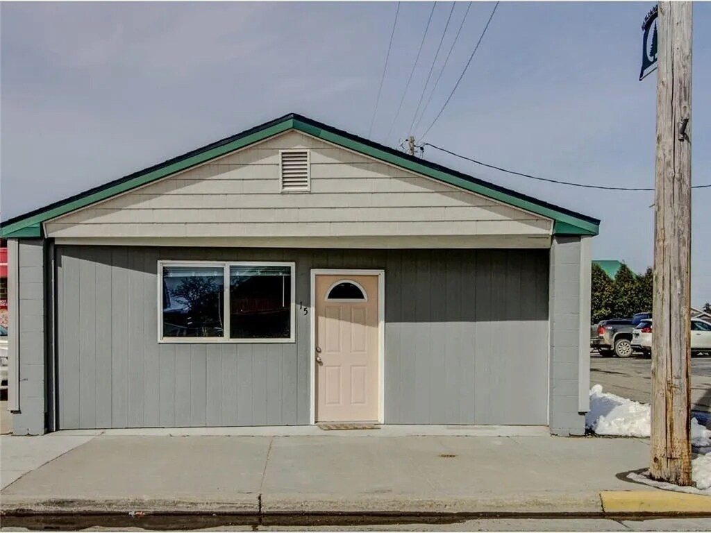 15 Main E St, Menahga, MN à vendre Photo du bâtiment- Image 1 de 1