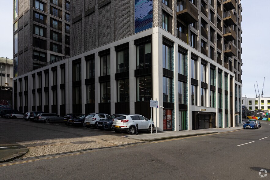 50 New England St, Brighton à louer - Photo du bâtiment - Image 2 de 4