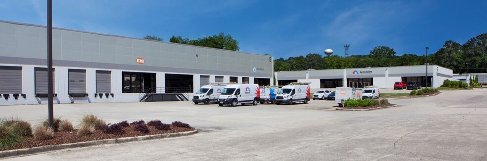 2411-2425 1st Ave S, Irondale, AL à louer - Photo du bâtiment - Image 2 de 5