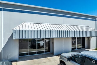 964 United Cir, Sparks, NV for lease Building Photo- Image 2 of 9