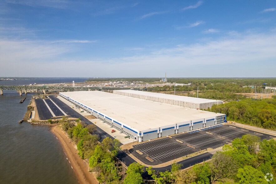 373 N Broadway, Pennsville, NJ à louer - Photo du bâtiment - Image 3 de 6