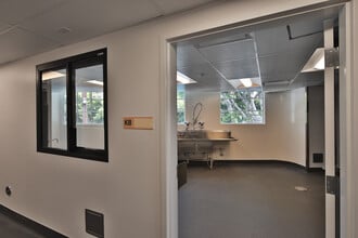 3716 Eagle Rock Blvd, Los Angeles, CA for lease Interior Photo- Image 1 of 4