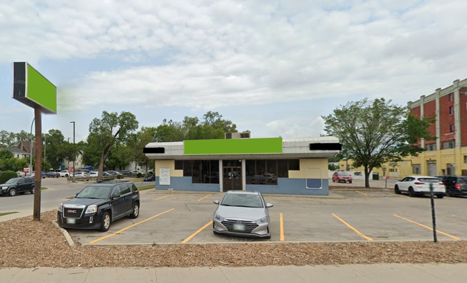 741 Portage Ave, Winnipeg, MB for lease Building Photo- Image 1 of 2