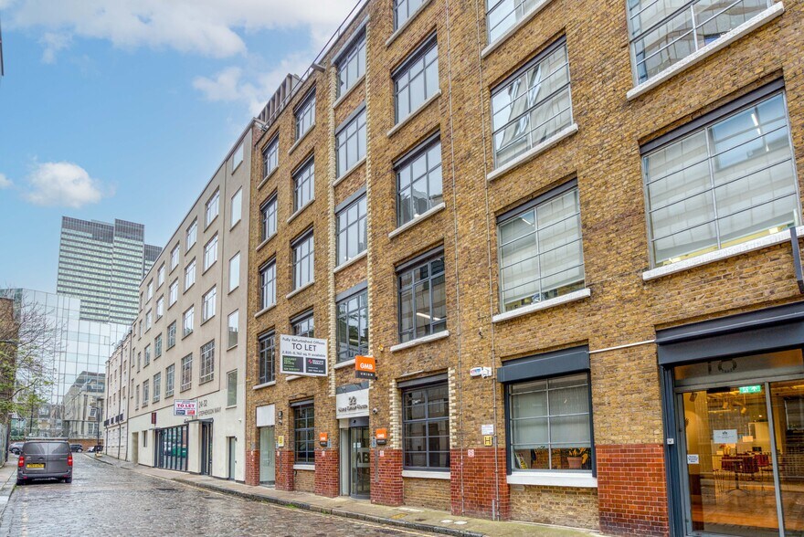22 Stephenson Way, Londres à louer - Photo du bâtiment - Image 3 de 10