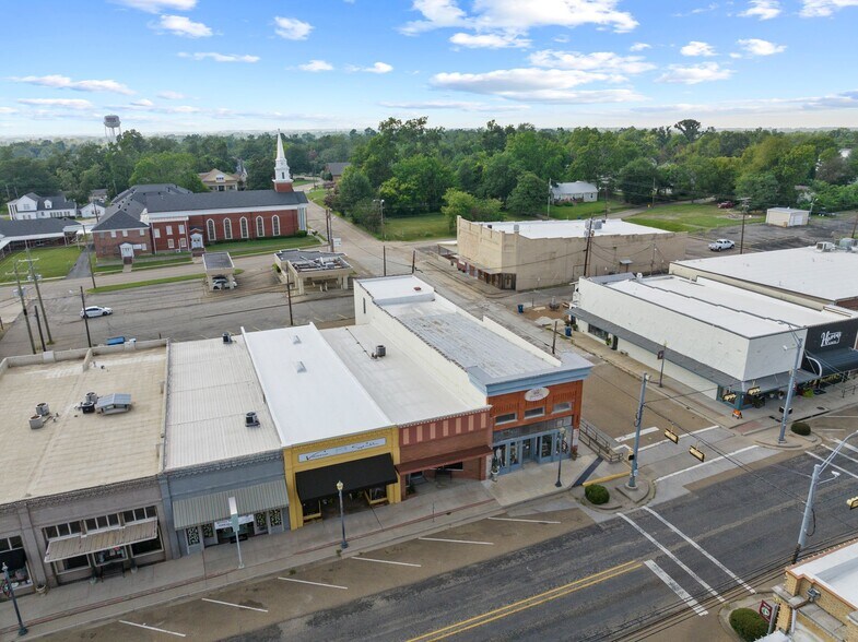 219 N Main St, Winnsboro, TX à vendre - Photo du bâtiment - Image 3 de 36
