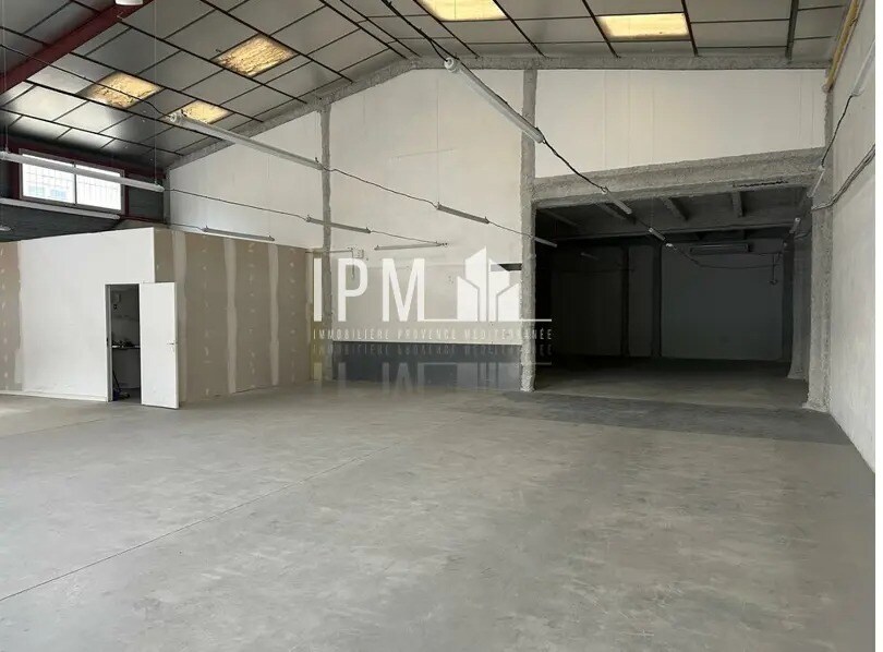 Industrial in Aubagne for lease Interior Photo- Image 1 of 3