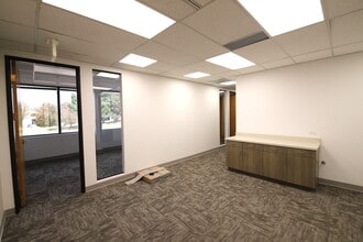12150-12200 E Briarwood Ave, Centennial, CO for lease Interior Photo- Image 2 of 9