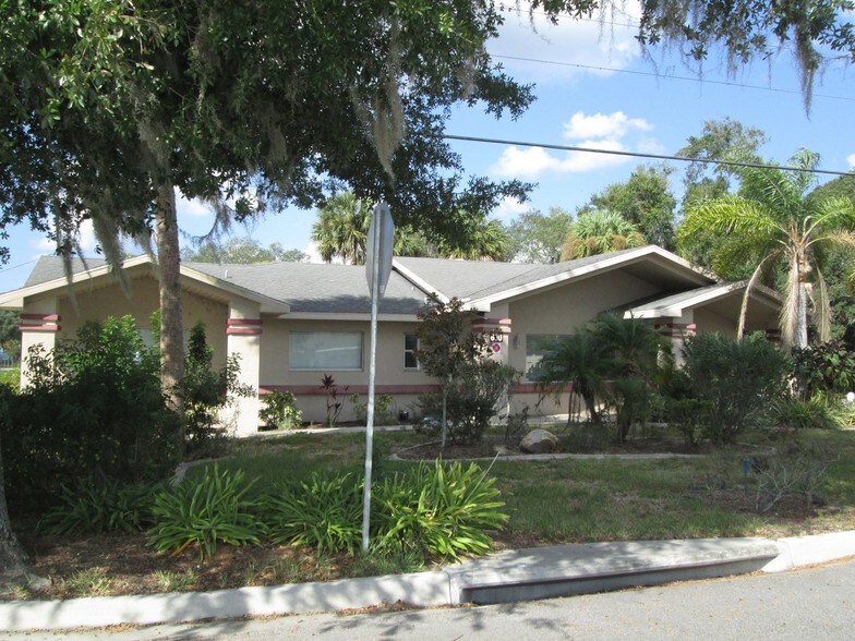 600 N Eustis St, Eustis, FL for sale - Primary Photo - Image 1 of 12