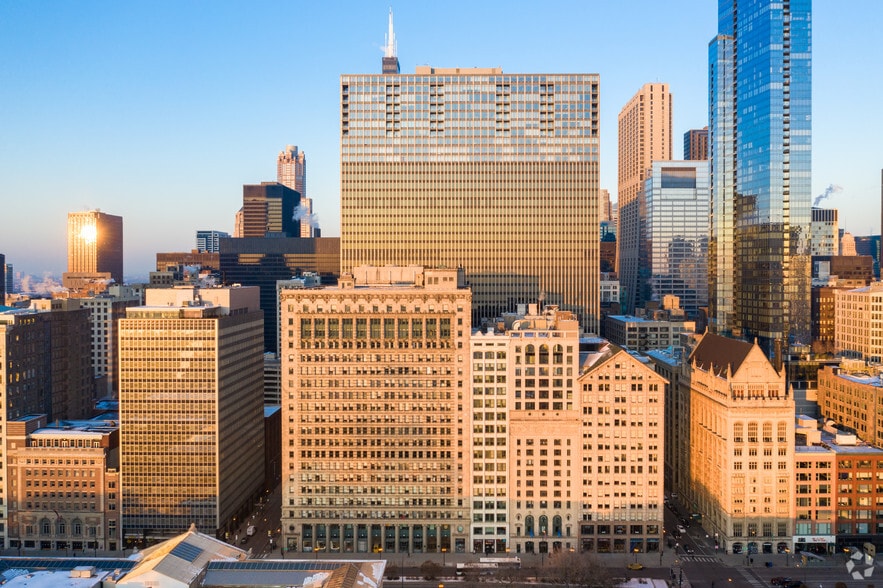 55 E Monroe St, Chicago, IL for lease - Building Photo - Image 3 of 22