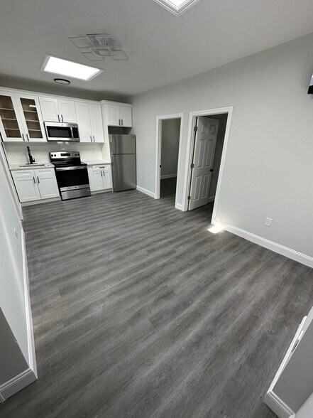 10914 Sutphin Blvd, Jamaica, NY à vendre - Photo intérieure - Image 2 de 12