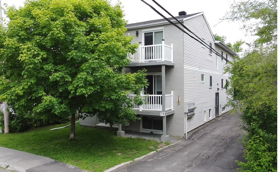 369 Lafontaine Ave, Ottawa, ON à vendre - Photo du bâtiment - Image 1 de 28