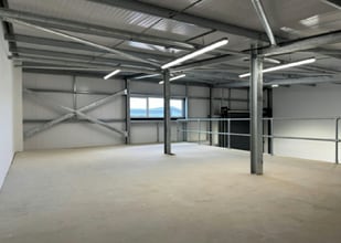 Knowle Ln, Eastleigh for lease Interior Photo- Image 2 of 2