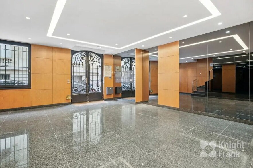 46 Rue Paul Valéry, Paris for lease - Lobby - Image 3 of 8