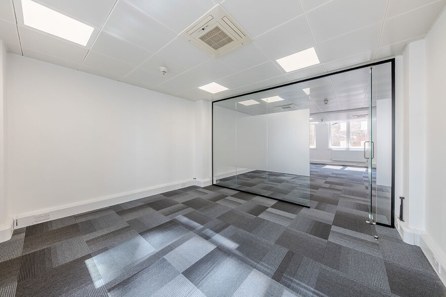 55A Catherine Pl, London for lease - Building Photo - Image 3 of 5