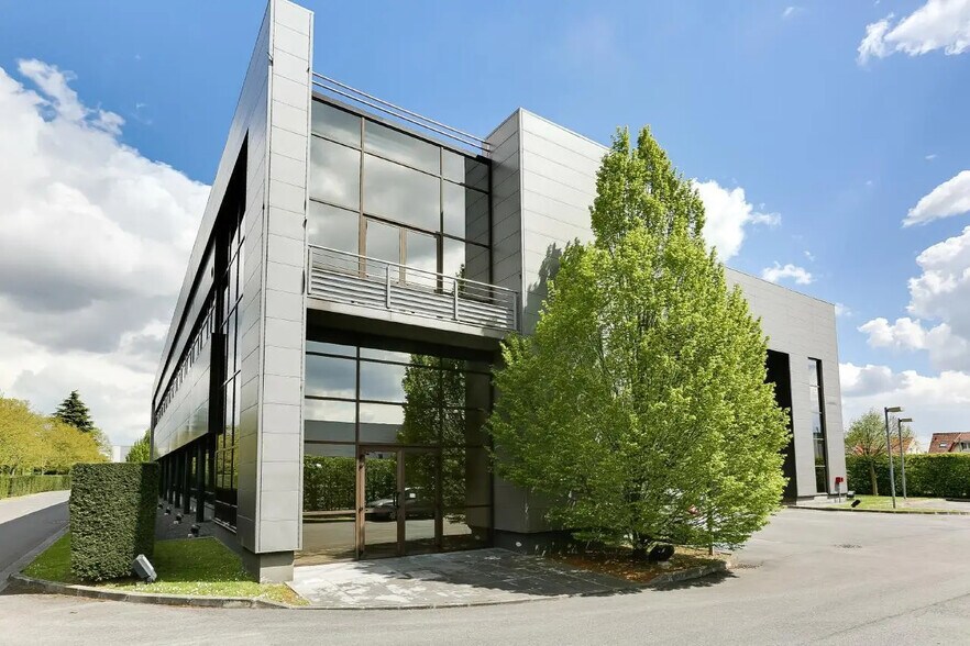 Flex dans Villepinte à louer - Photo du bâtiment - Image 2 de 16