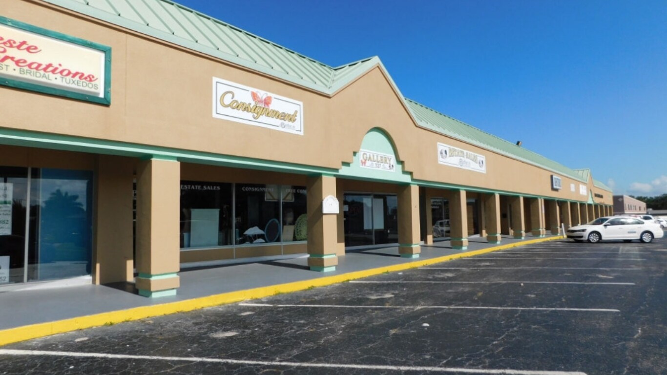 247-281 N Babcock St, Melbourne, FL for lease Interior Photo- Image 1 of 4
