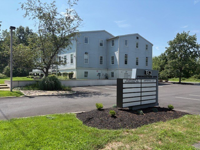 83 Princeton Ave, Hopewell, NJ for lease - Building Photo - Image 1 of 10
