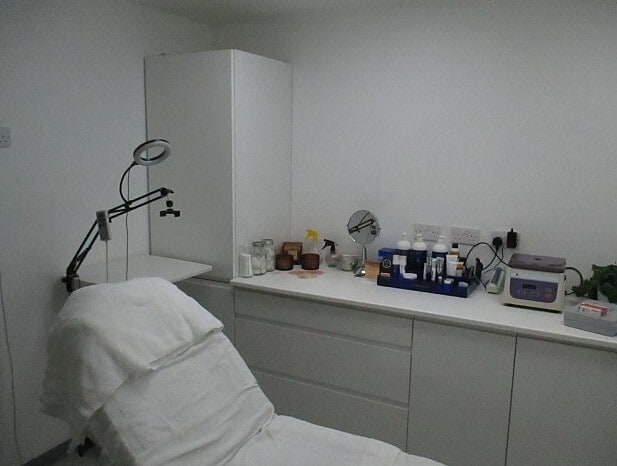 2-4 Victor Ter, Bradford for lease Interior Photo- Image 1 of 3