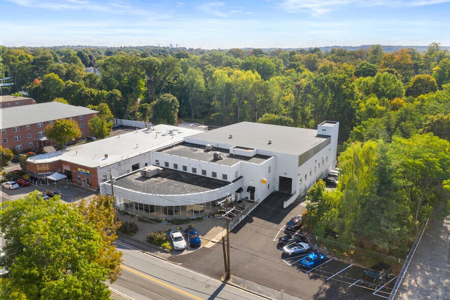 85 Linden St, Waltham, MA à louer - Photo du bâtiment - Image 1 de 3