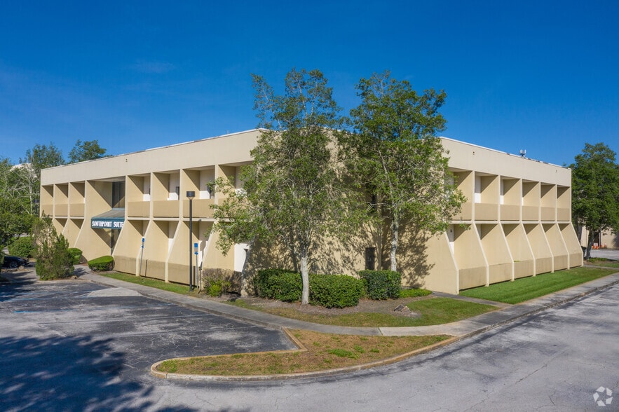 6821 N Southpoint Dr, Jacksonville, FL for lease - Building Photo - Image 1 of 4