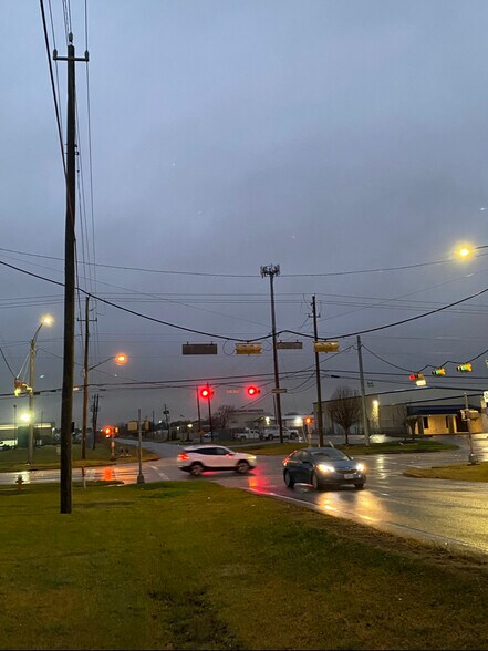 2219 Underwood Rd, Deer Park, TX for sale - Building Photo - Image 1 of 5