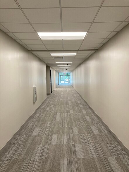 11125 W Equity Dr N, Houston, TX à louer - Photo intérieure - Image 3 de 20
