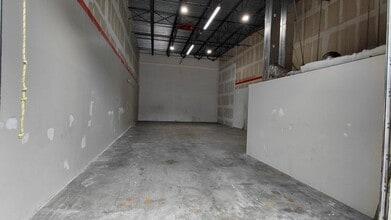 21113 Johnson St, Pembroke Pines, FL for lease Interior Photo- Image 2 of 5